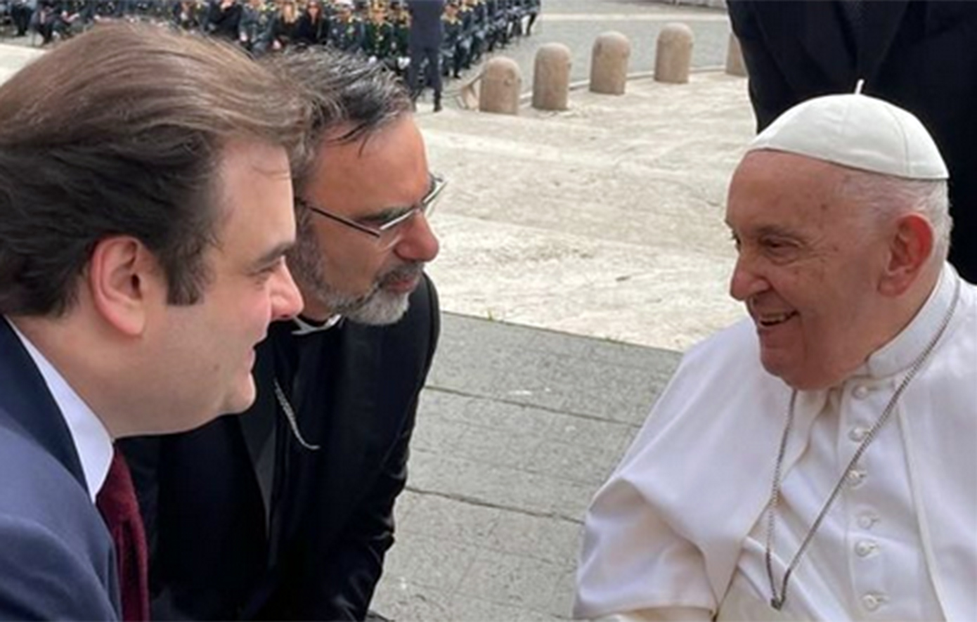 Ο Κυριάκος Πιερρακάκης συναντήθηκε με τον Πάπα Φραγκίσκο στο Βατικανό