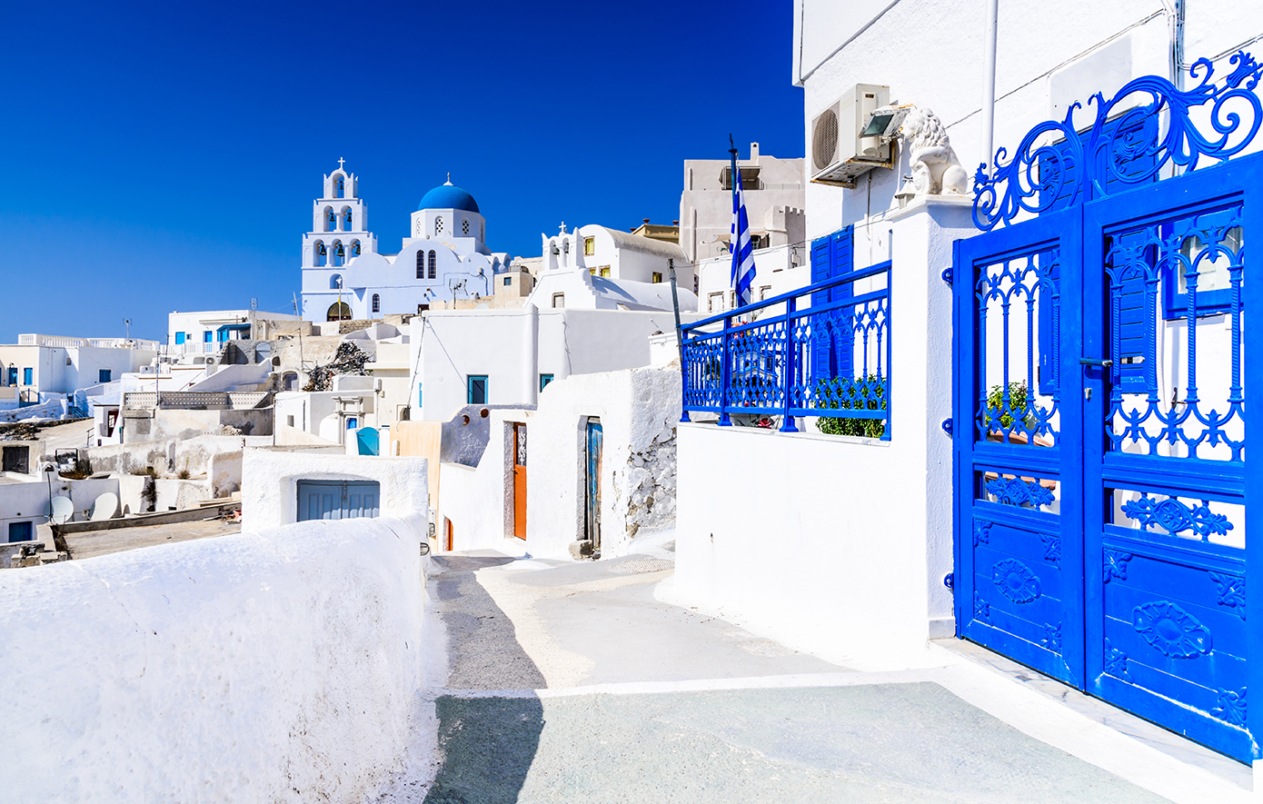 Πύργος στην Σαντορίνη