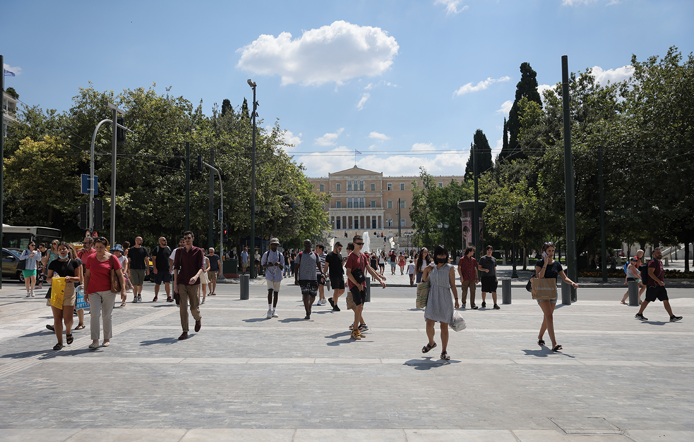 «Υποτροπικός αεροχείμαρρος» ανεβάζει τον υδράργυρο τις επόμενες ημέρες – Πού θα «χτυπήσει» 35άρια