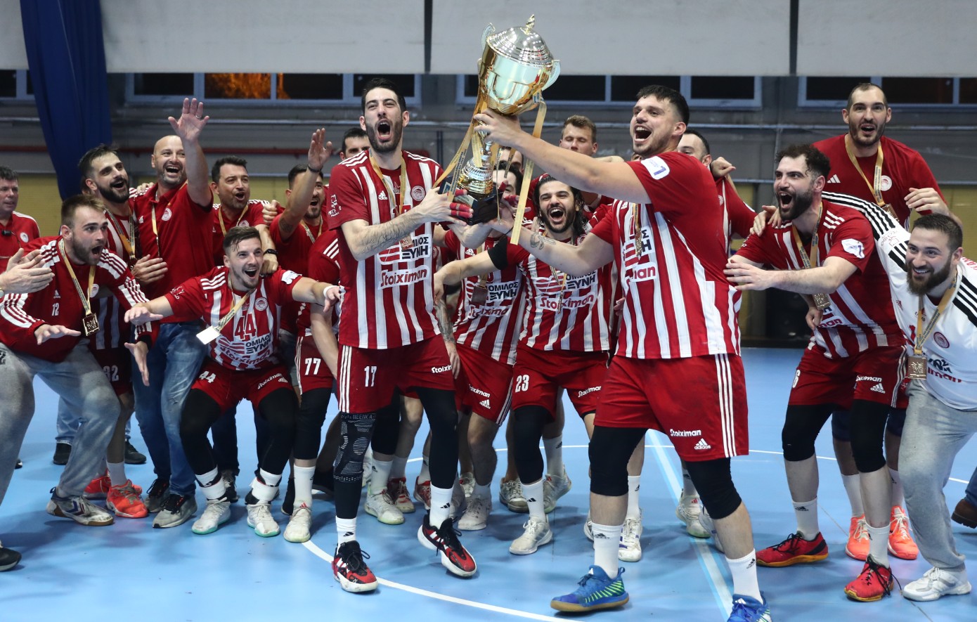 Πρωταθλητής Ελλάδας στο χάντμπολ ο Ολυμπιακός – Πήρε την κούπα από την ΑΕΚ με 3-2 νίκες
