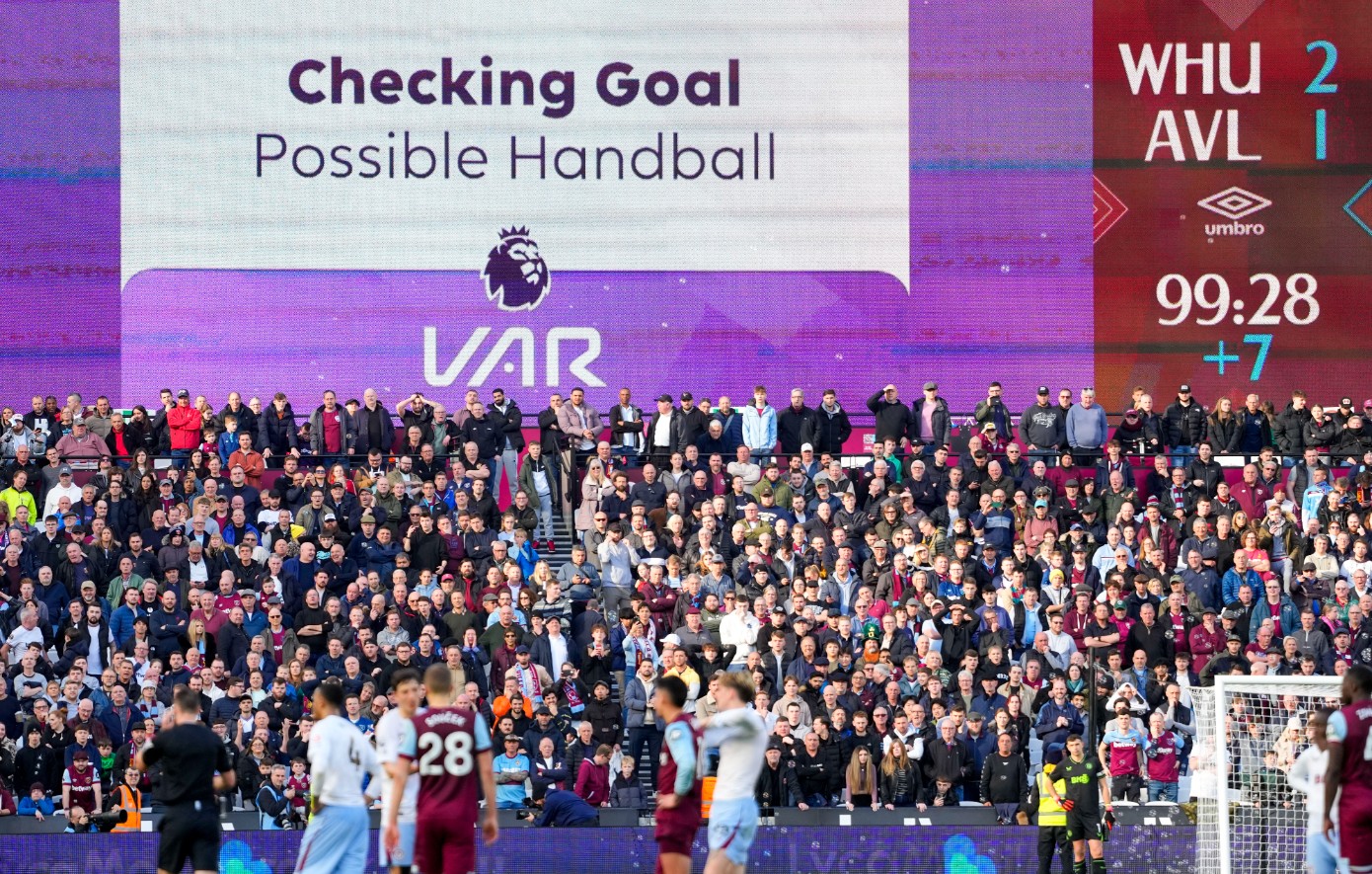 Premier League: Οπαδοί όλων των ομάδων συναντήθηκαν με την Επιτροπή Διαιτησίας για το VAR
