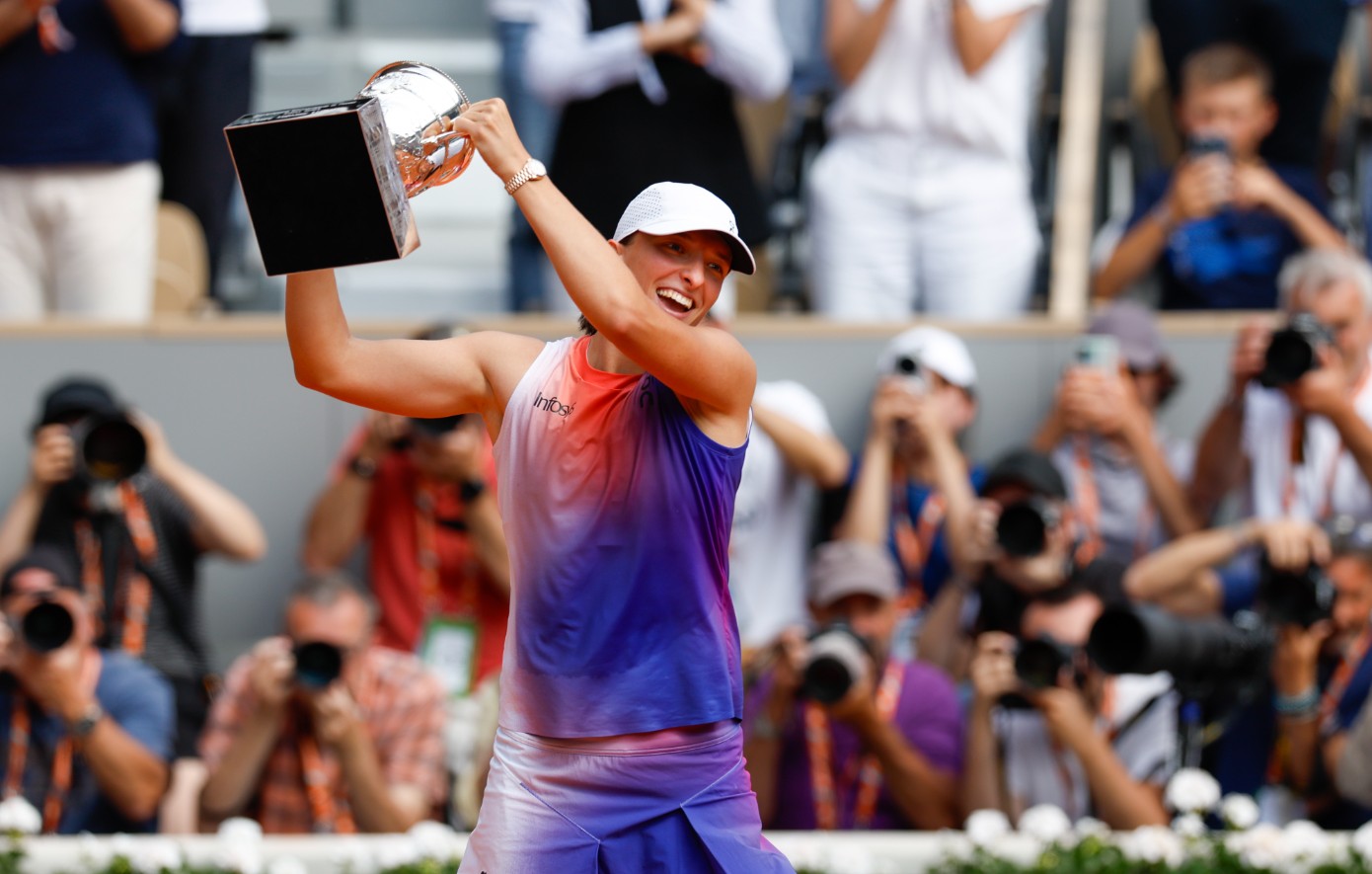 Roland Garros: Τρίτο συνεχόμενο τρόπαιο για τη Σβιόντεκ που καθάρισε την Παολίνι