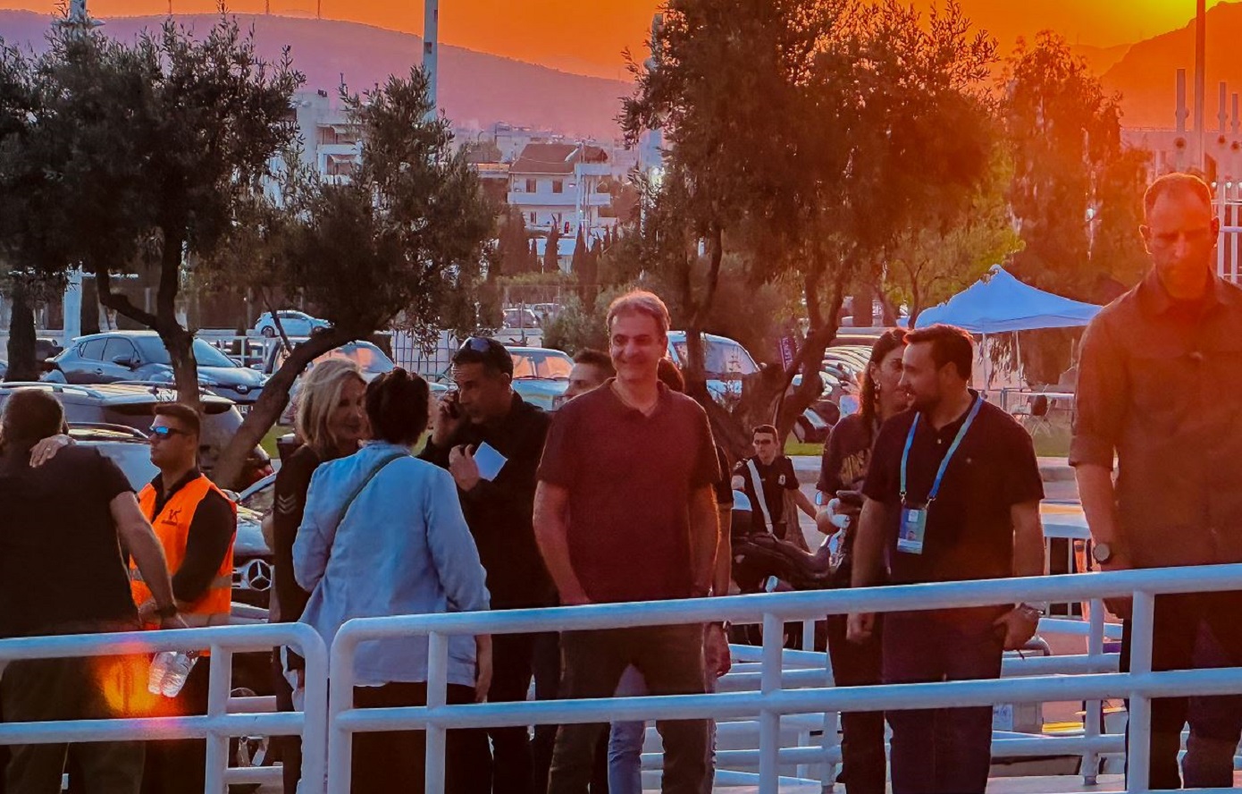 Στην συναυλία των Coldplay στο OAKA ο Κυριάκος Μητσοτάκης