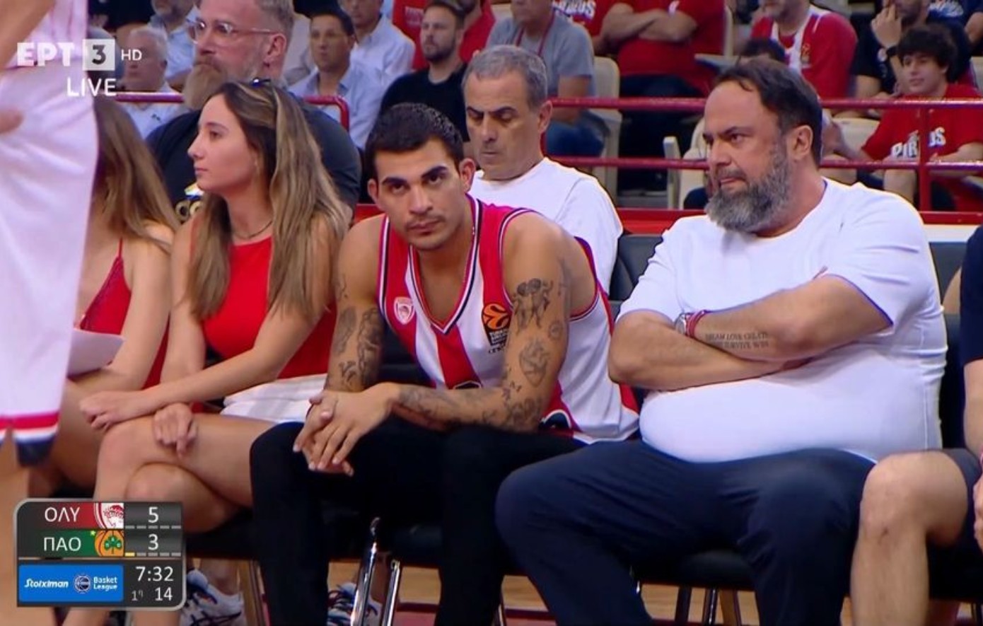 Ολυμπιακός – Παναθηναϊκός: Στο ΣΕΦ και ο Βαγγέλης Μαρινάκης που αποθεώθηκε