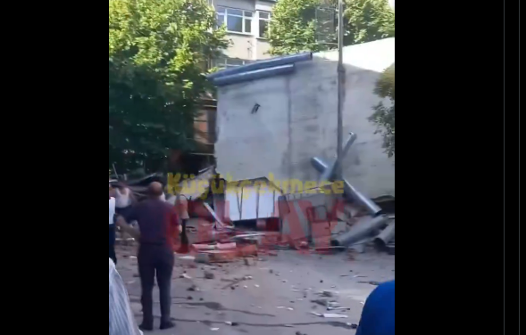 Σε εξέλιξη επιχείρηση διάσωσης στην Κωνσταντινούπολη, μετά από κατάρρευση τετραώροφου κτιρίου