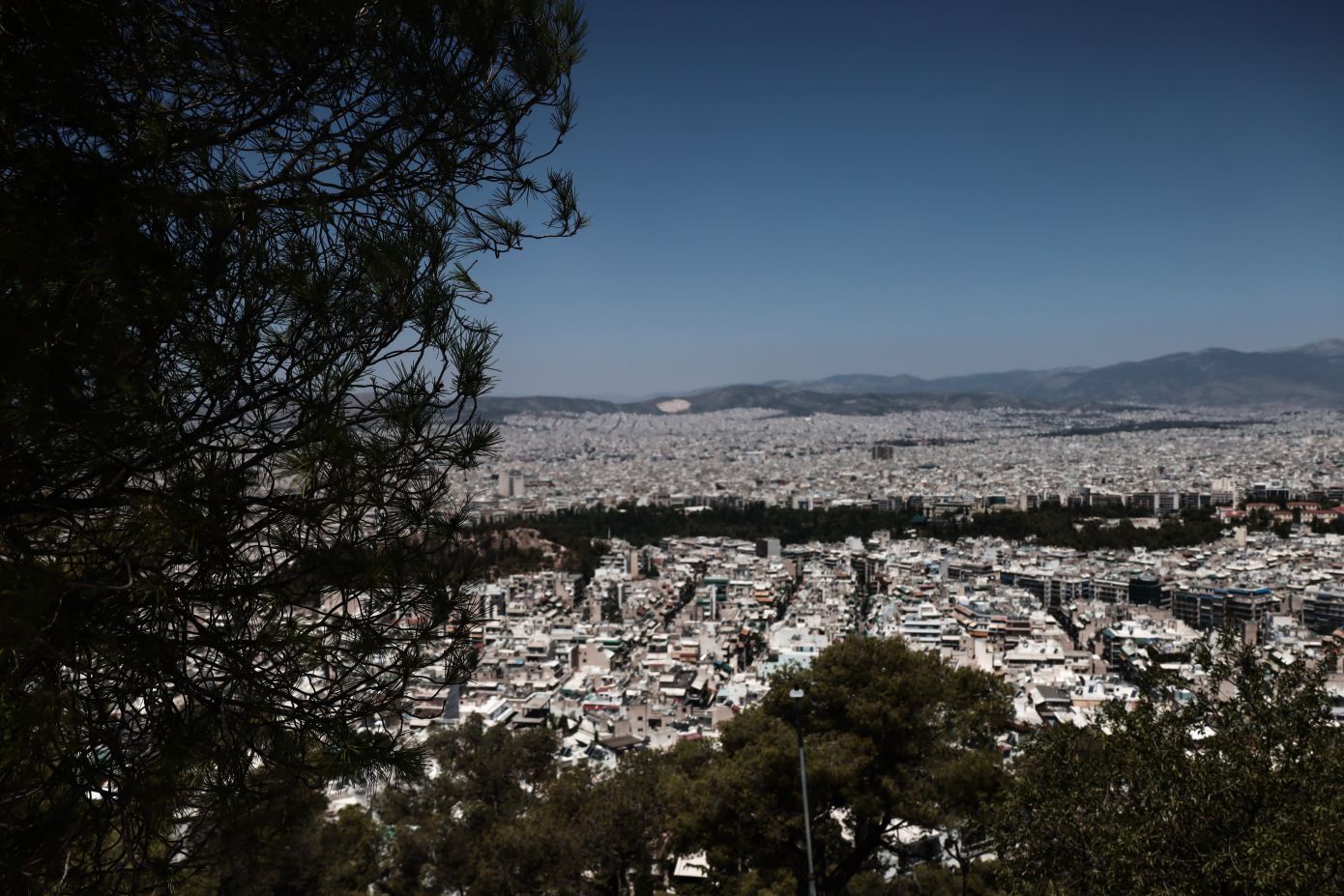 Οι τιμές των ακινήτων στην Ελλάδα αυξάνονται, ενώ στην Ευρώπη ξεκίνησε η πτώση – Οι αιτίες που οδηγούν στην άνοδο