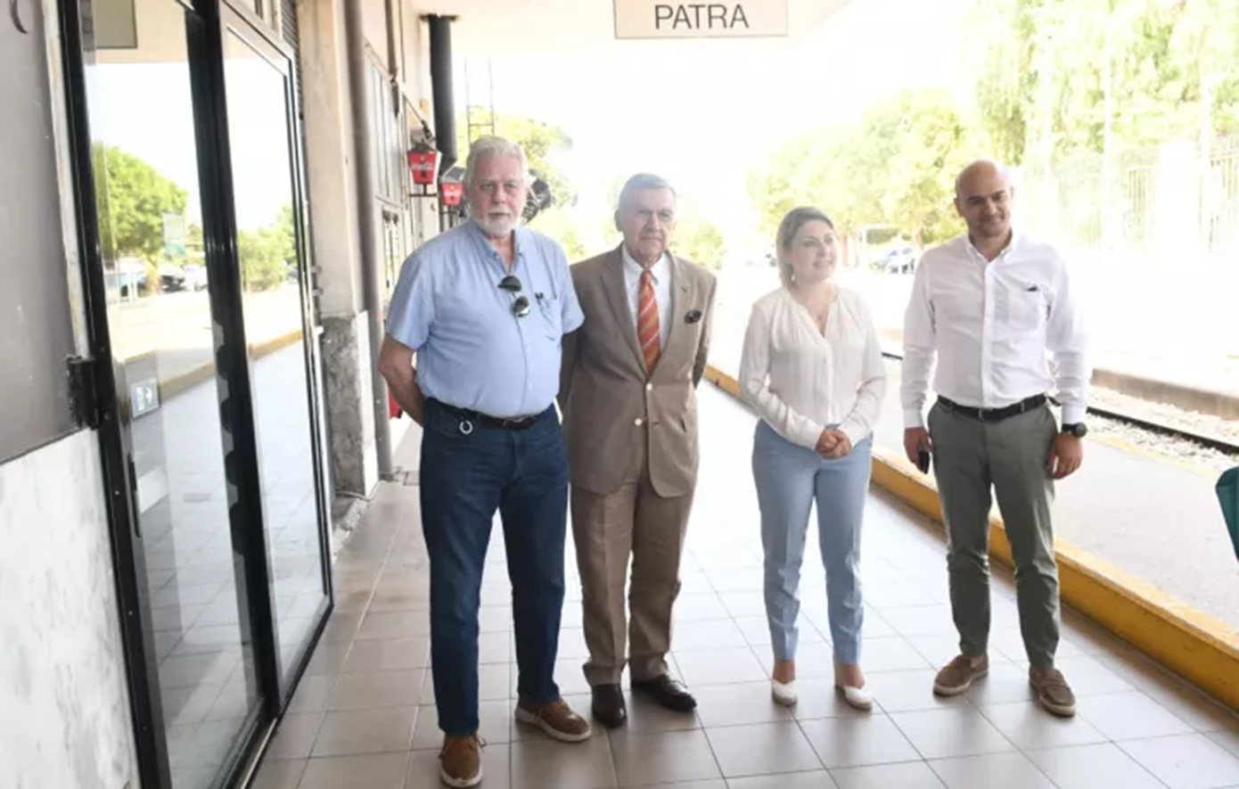 Αλεξοπούλου: Ολοκληρώθηκαν οι εργασίες της σιδηροδρομικής γραμμής της Πάτρας μέχρι την οδό Γούναρη