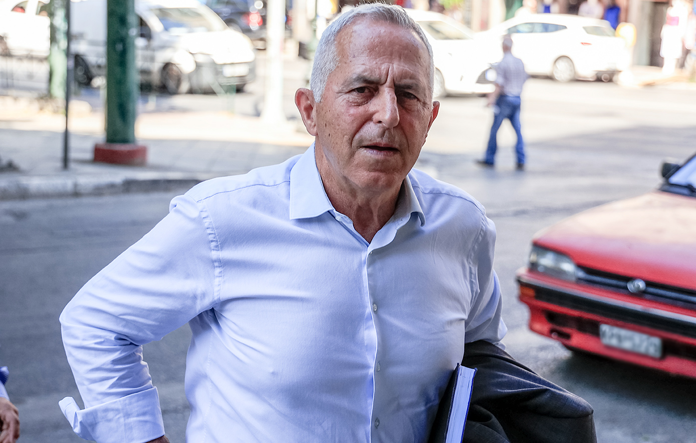 Αποστολάκης: Εξελίσσεται μια οδυνηρή πολιτική τραγωδία – Πριν πάρω τις αποφάσεις, περιμένω να ακούσω τον Τσίπρα
