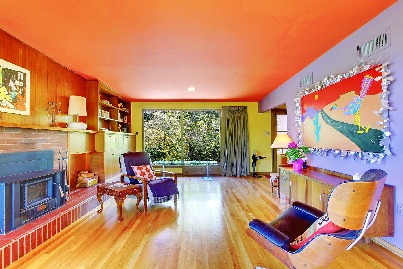 Dopamine Decor: H τάση στη διακόσμηση που στοχεύει στην έκρηξη της ντοπαμίνης στον εγκέφαλό σας