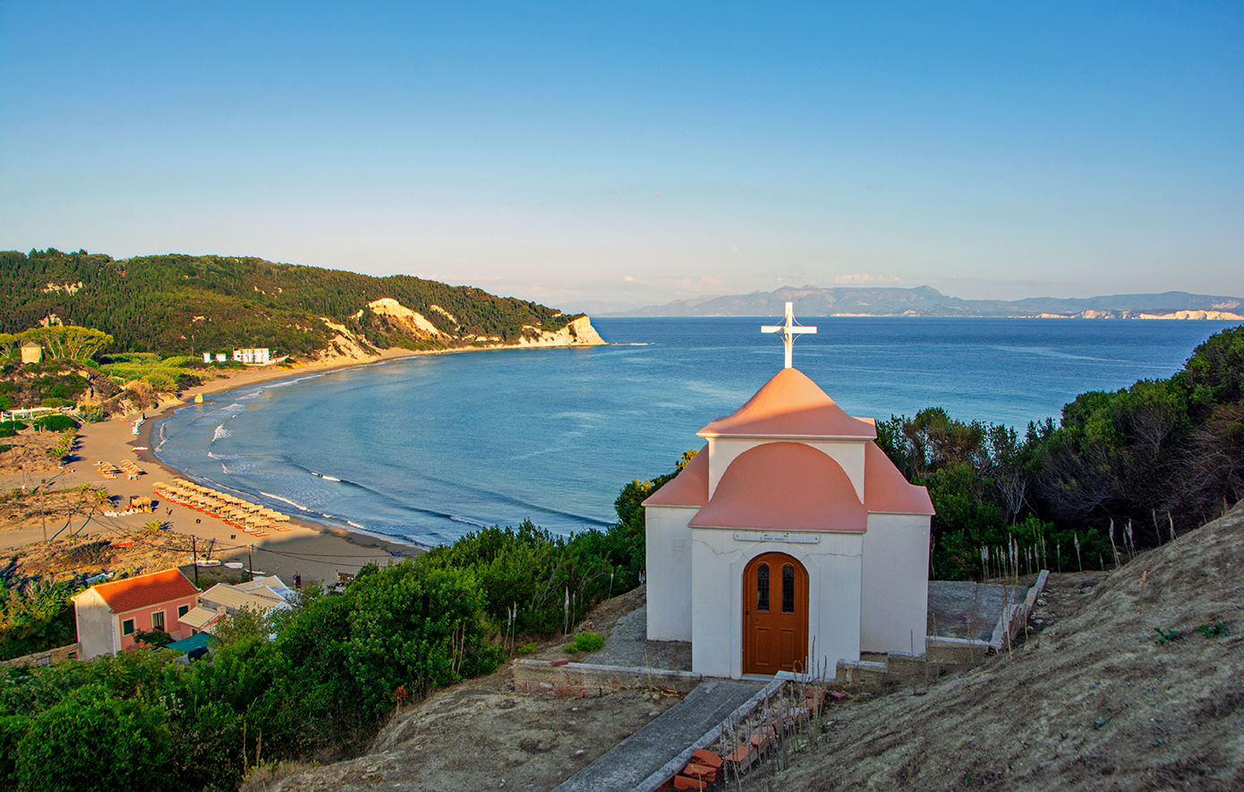 Προς νέα ρεκόρ ο ελληνικός τουρισμός το 2025 &#8211; O ρόλος των social media