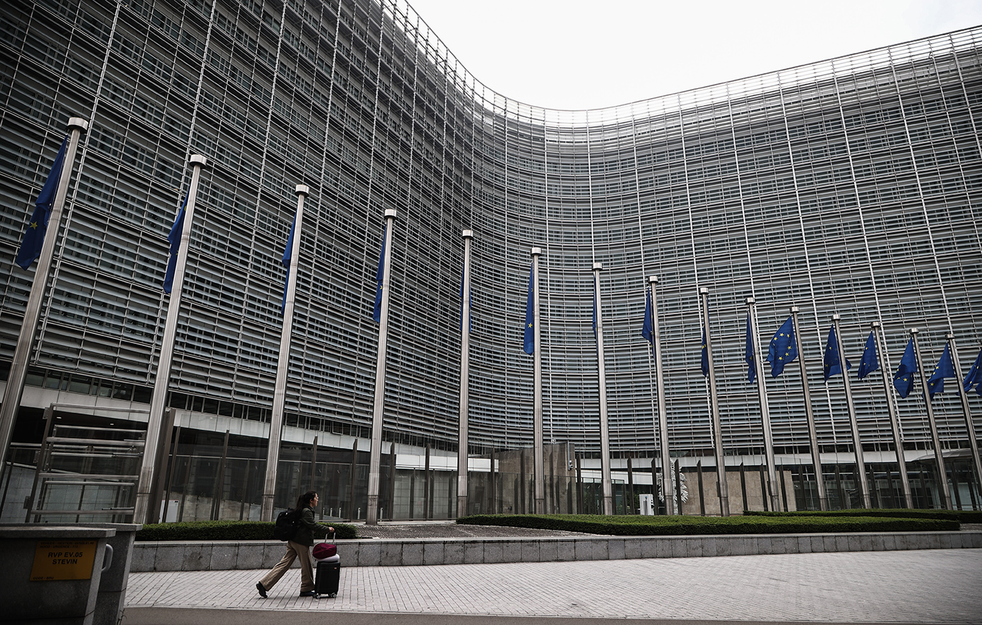 Κομισιόν σε Τσιόδρα: Θα υπερπενταπλασιάσουμε τους πόρους για τις ενεργειακές διασυνδέσεις, ώστε να μειωθούν οι τιμές ενέργειας