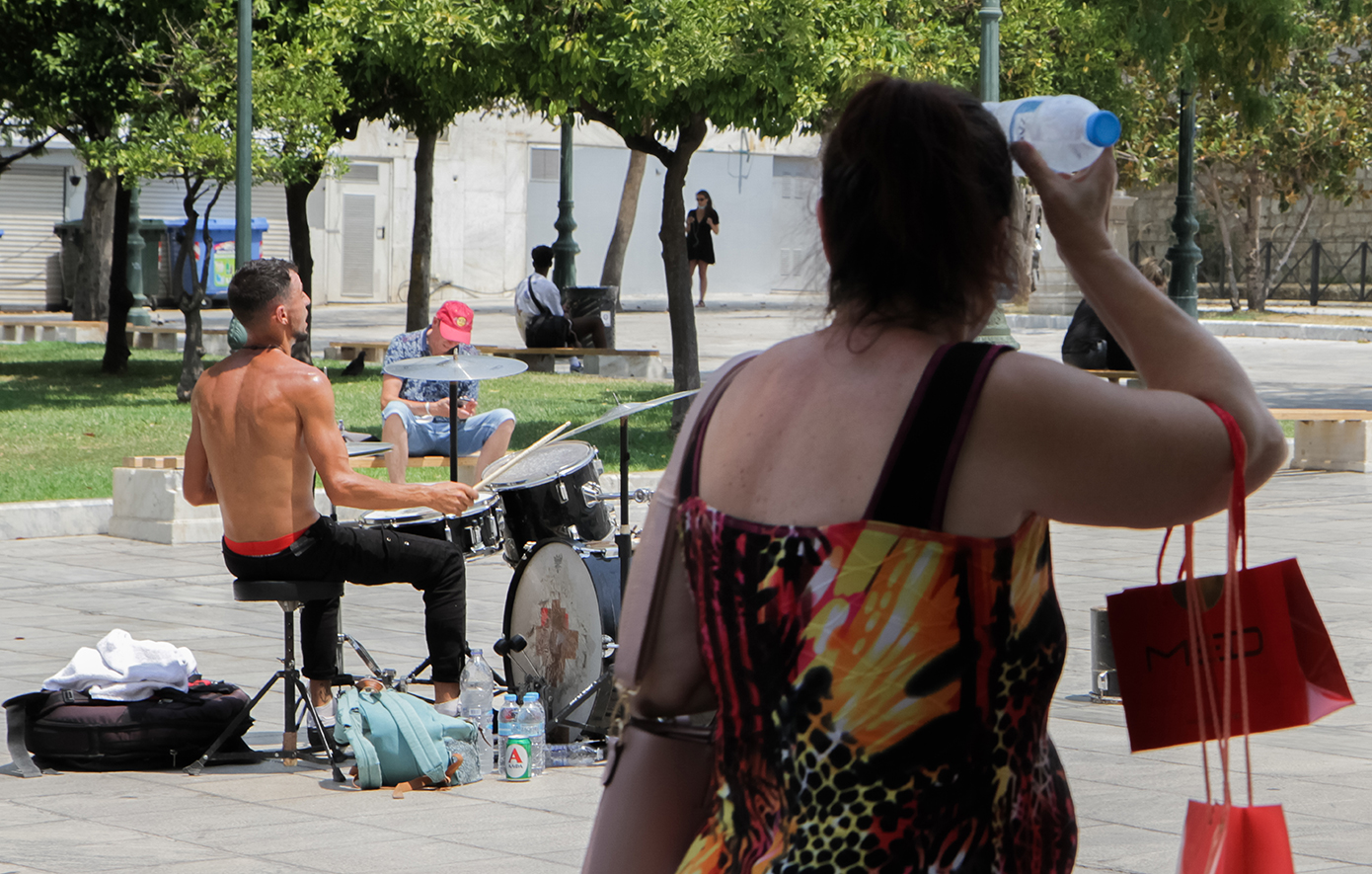 Με 40άρια ξεκίνησε το καλοκαίρι - Οι περιοχές που ο υδράργυρος χτύπησε «κόκκινο»