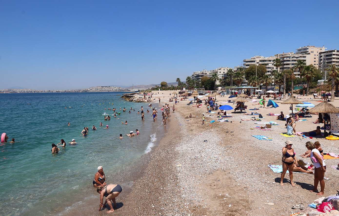 «Καμίνι» μέχρι την Παρασκευή η χώρα - Οι περιοχές που θα «καούν» με 43άρια την Τετάρτη