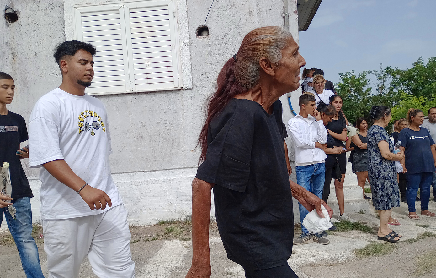 Κηδεία 11χρονης στην Ηλεία Κηδεία 11χρονης στην Ηλεία