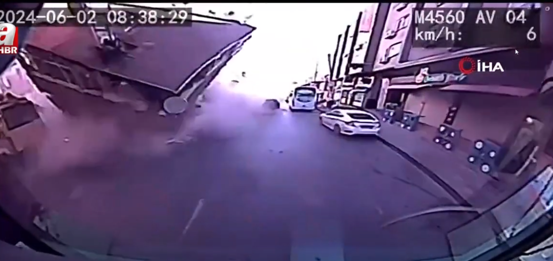 Νέο βίντεο από την κατάρρευση κτιρίου στην Κωνσταντινούπολη &#8211; Έπεσε σαν τραπουλόχαρτο