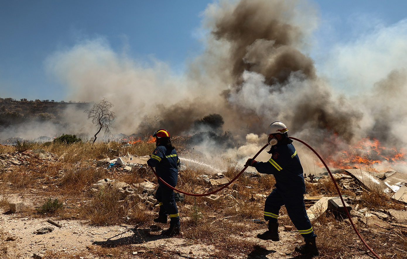 Φωτιά στην Αγιά Λάρισας &#8211; Επιχειρούν τρία αεροσκάφη