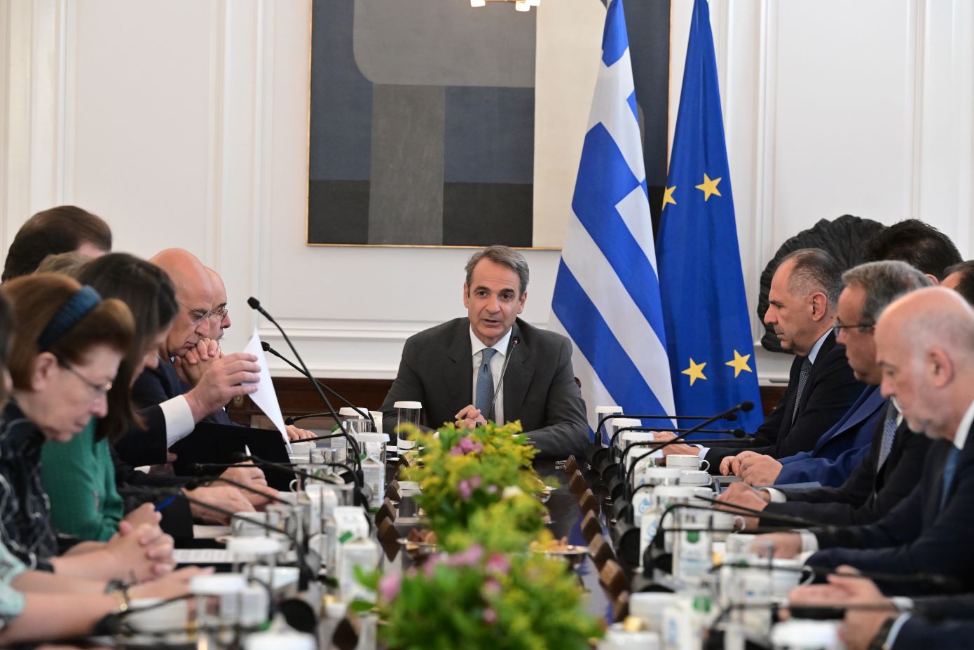 Μητσοτάκης στο νέο υπουργικό: Συνολικό μήνυμα δυναμικής επανεκκίνησης &#8211; Ακρίβεια, υγεία, παιδεία οι προτεραιότητές μας