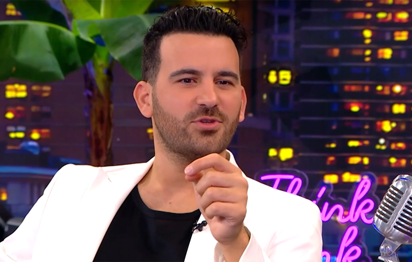 Νικηφόρος: Όταν πρωτοξεκίνησα είδα κάποιες κοπέλες να κοιτάνε προς τη μεριά μου με ενθουσιασμό και τελικά κοιτούσαν τον Ρουβά