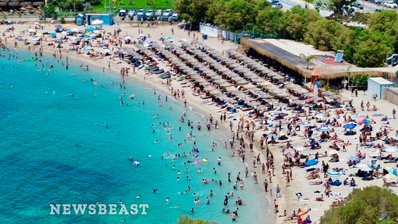 Το αδιαχώρητο στις παραλίες της Αττικής – «Θάλασσα» ψήφισαν στις ευρωεκλογές πολλοί Αθηναίοι