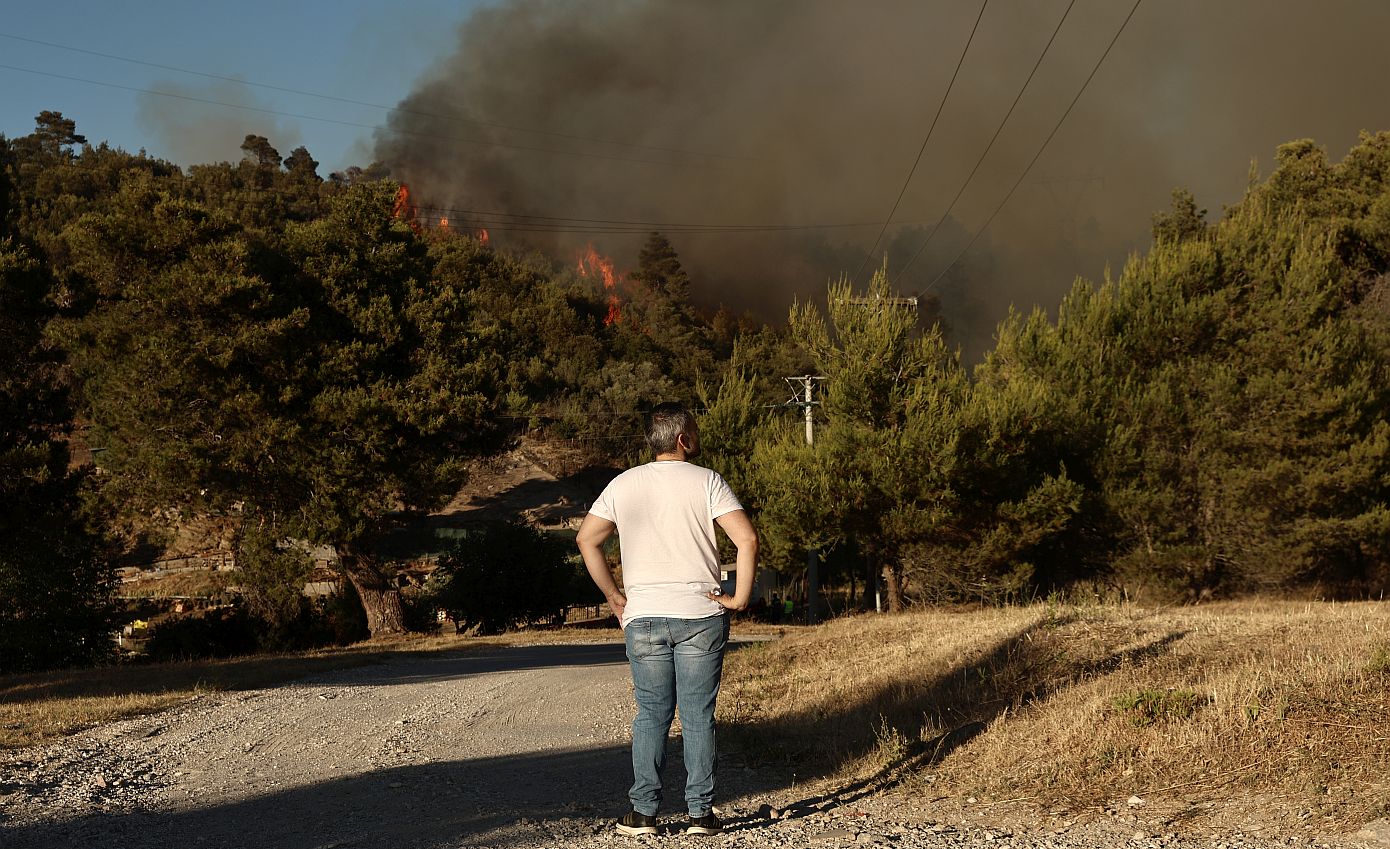 Ένας νεκρός κατά τη διάρκεια τη φωτιάς στη Σταμάτα &#8211; Εισέπνευσε καπνό και υπέστη ανακοπή