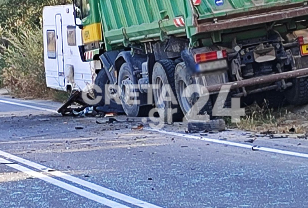 Κατέληξε στο νοσοκομείο 19χρονος εξαιτίας τροχαίου στα Χανιά – Εγκλωβίστηκε στις λαμαρίνες