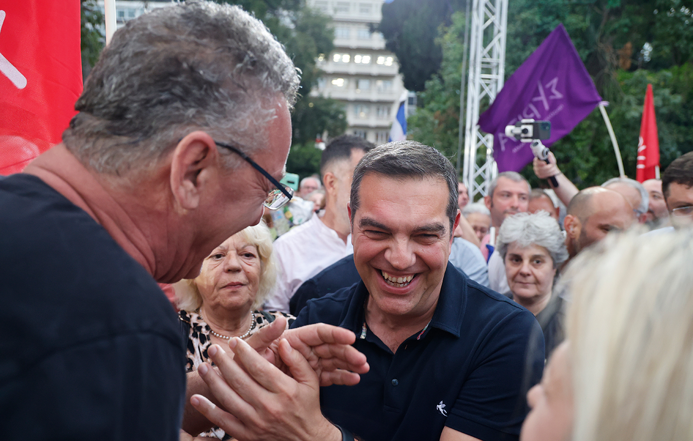 Ο Αλέξης Τσίπρας στην ομιλία του Στέφανου Κασσελάκη