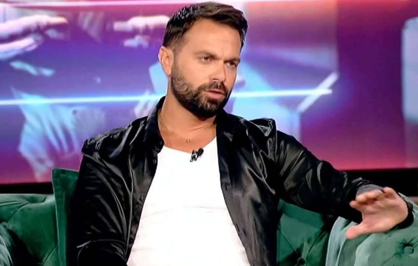 Σε αμηχανία ο Βρεττός με τη Νέγκα: Είναι καλό που τα βλέπει αυτά η γυναίκα μου αυτή τη στιγμή; Είναι λίγο άκομψο