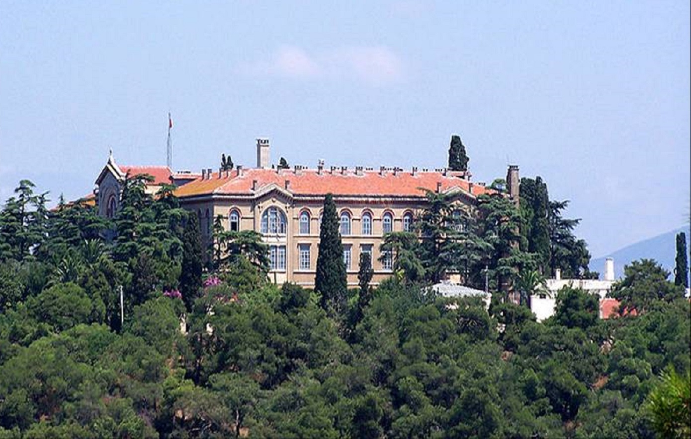 «Σημαντική για τη διεθνή ισχύ της Τουρκίας η λειτουργία της Θεολογικής Σχολής της Χάλκης», δηλώνει ο υπουργός Παιδείας