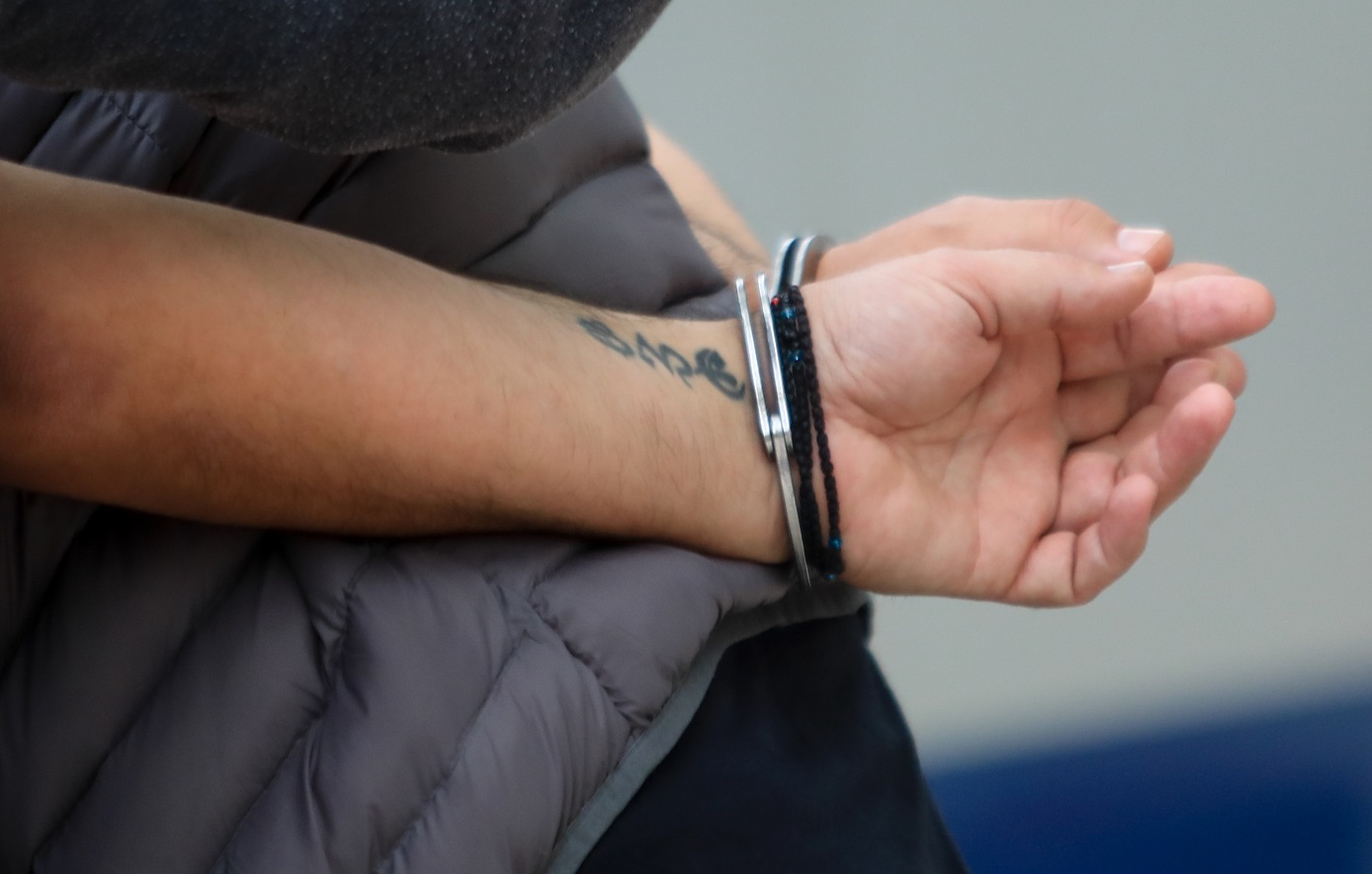 Αξιωματικός της ΕΛ.ΑΣ. συνελήφθη και κατηγορείται για εκδικητική πορνογραφία – Σε εξέλιξη και ο πειθαρχικός έλεγχός του