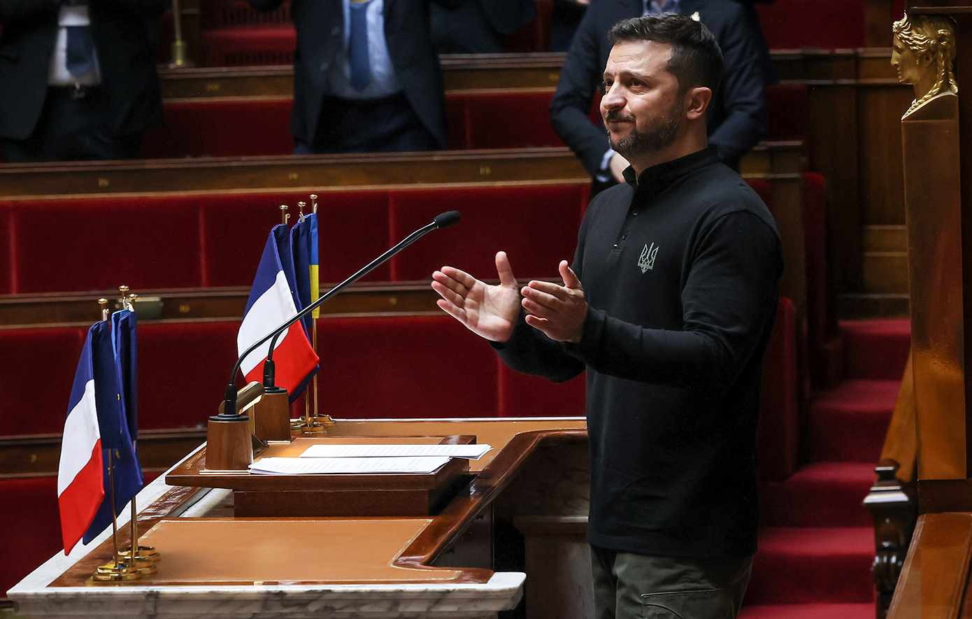 Ζελένσκι: Μπορούμε μαζί να γράψουμε την ιστορία που ποθούμε ή μπορούμε να γίνουμε θύμα της ιστορίας όπως το θέλει ο εχθρός μας