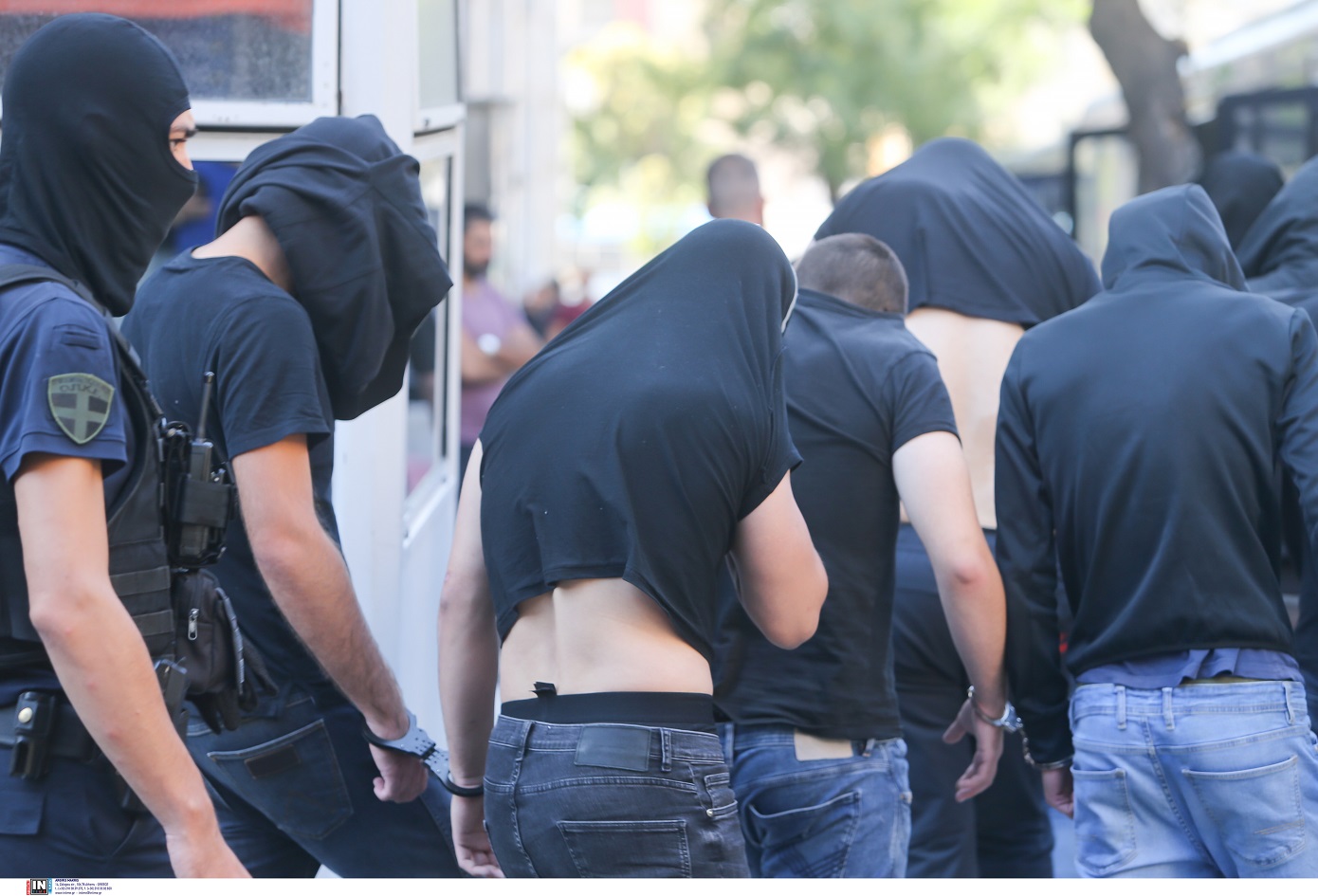 Επίθεση οπαδών σε δύο ανήλικους και έναν 20χρονο στη Χαλκίδα – Στο νοσοκομείο ένας 15χρονος