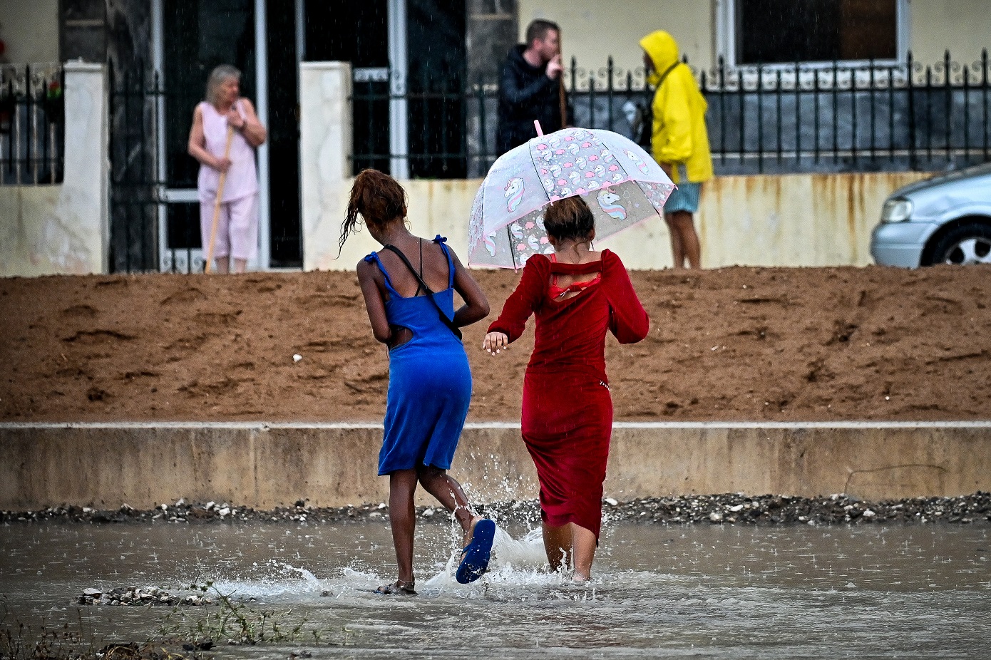 Σε τρεις φάσεις πέρασε η κακοκαιρία από τη χώρα – Το σκηνικό του καιρού την Παρασκευή