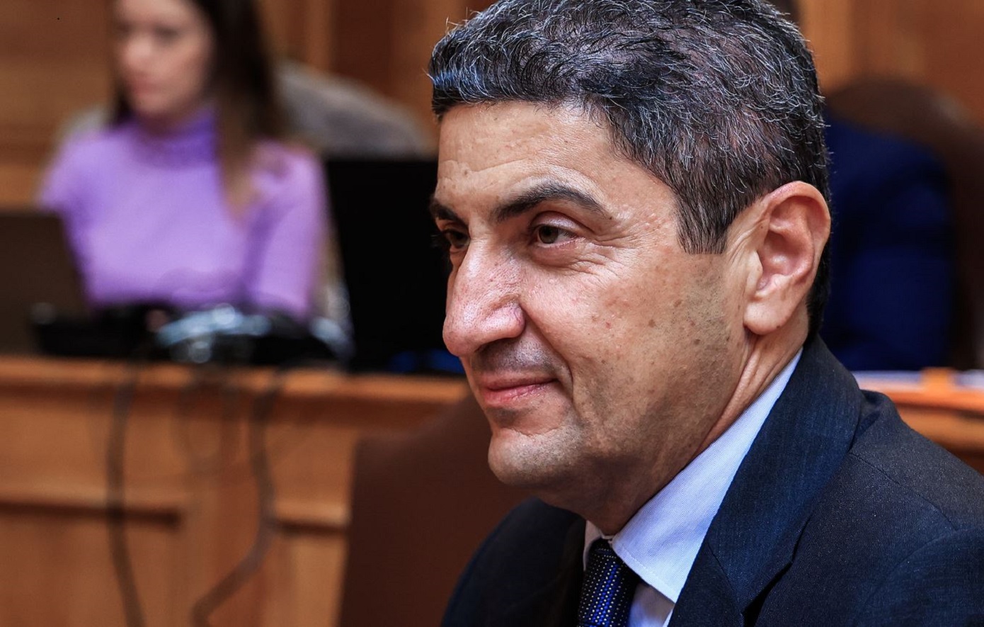 «Ο Αυγενάκης φαίνεται να χειροδικεί και δεν έχει υπάρξει ούτε μια συγγνώμη» &#8211; Ξέσπασε ο αδερφός του 22χρονου υπαλλήλου