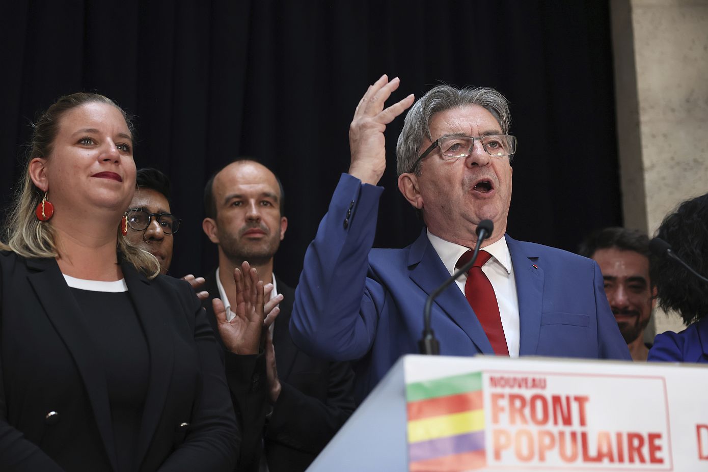 Ο Μακρόν να φύγει για να κυβερνήσει η αριστερή συμμαχία, δηλώνει ο Μελανσόν