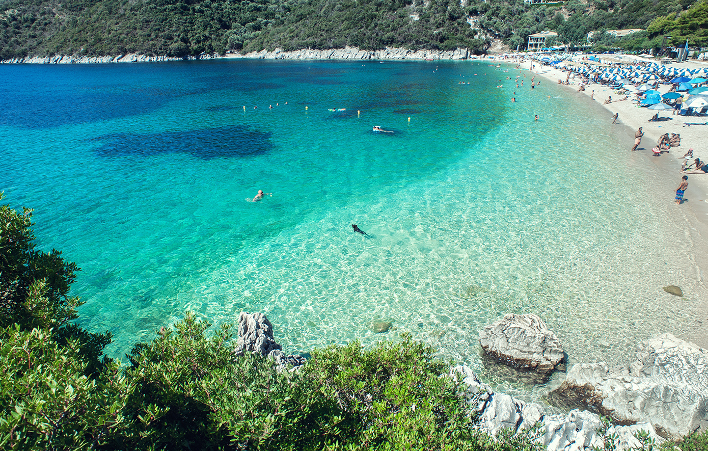 Η άγνωστη παραλία της Λευκάδας, όπου θα ευχαριστηθείς τις βουτιές σου