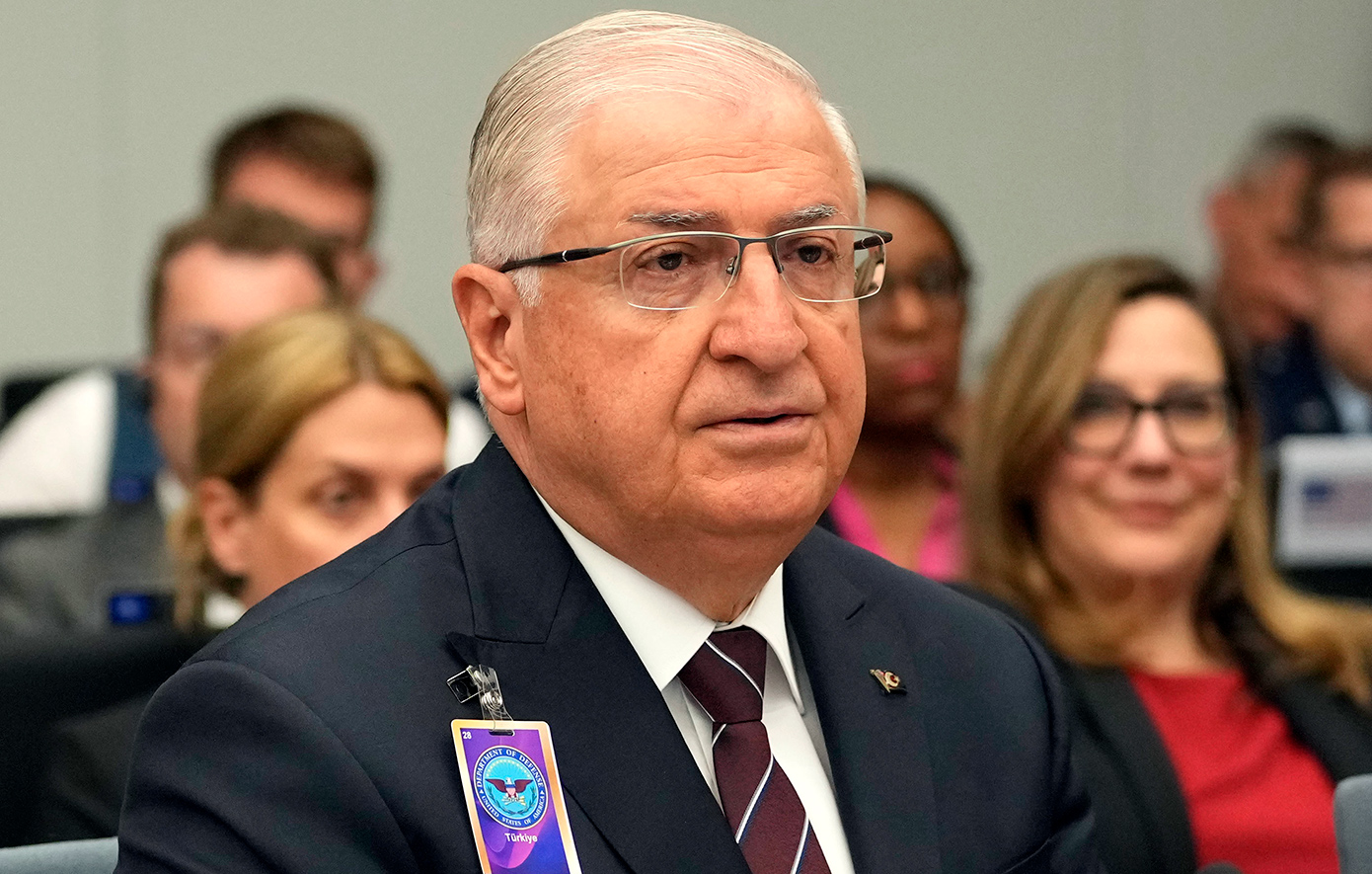 Προκλητικός ο τούρκος υπουργός Άμυνας: Μαξιμαλιστικές και παράνομες οι απαιτήσεις της Ελλάδας στην Ανατολική Μεσόγειο