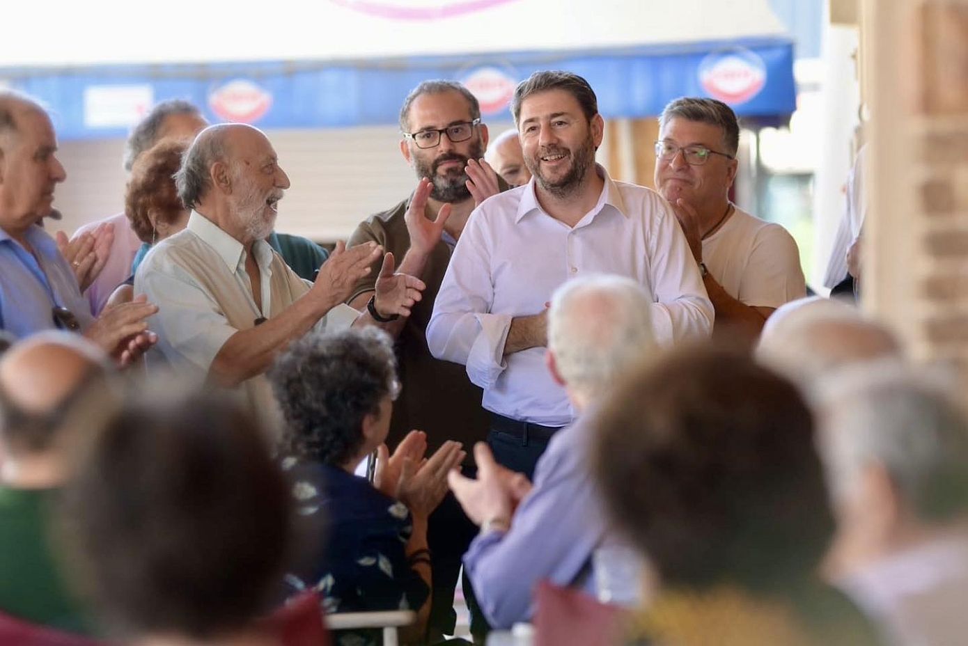 Ο Νίκος Ανδρουλάκης συναντήθηκε με φίλους και στελέχη του ΠΑΣΟΚ στην Καλλονή Λέσβου