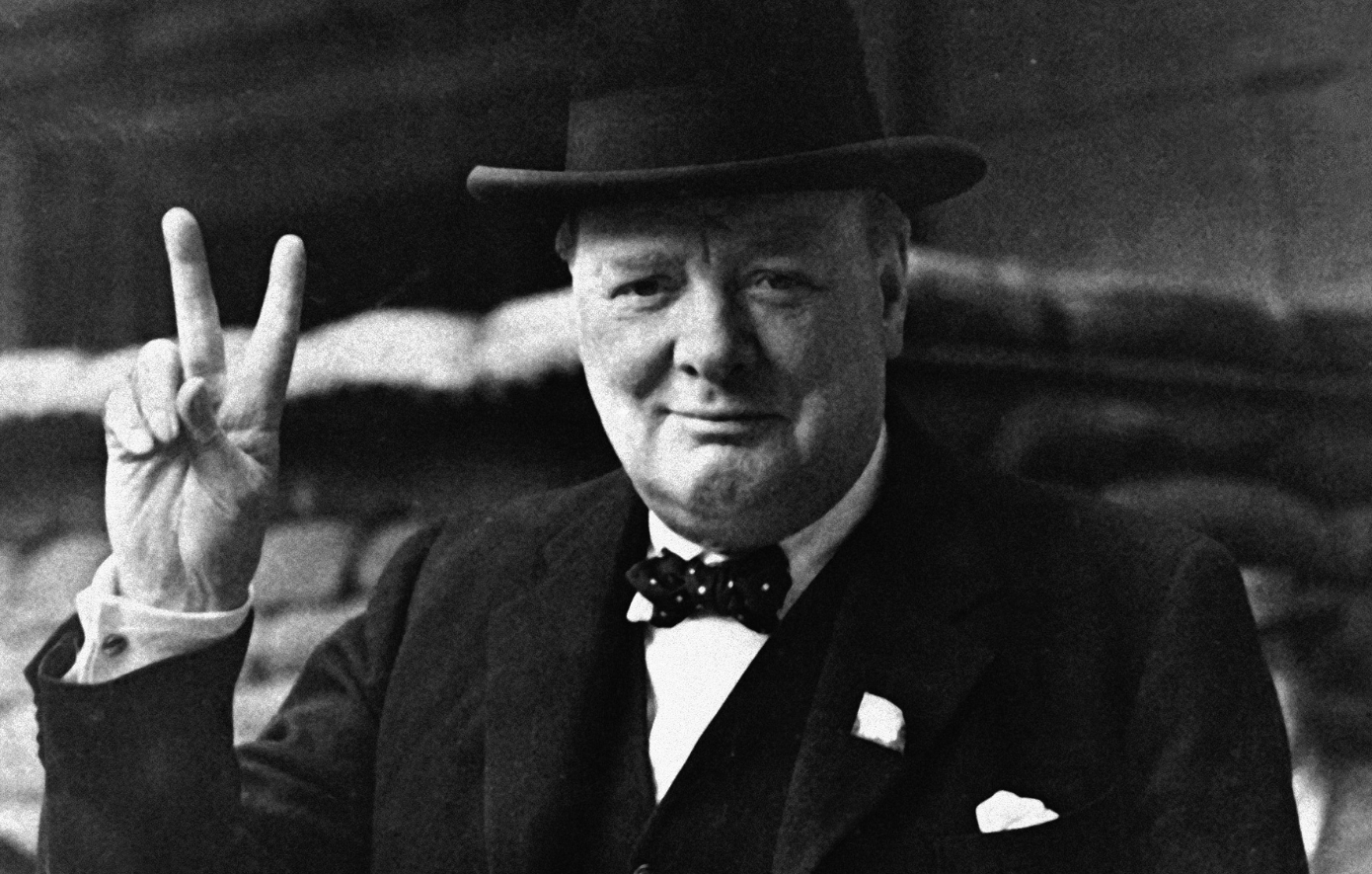 Ουίνστον Τσόρτσιλ V victory