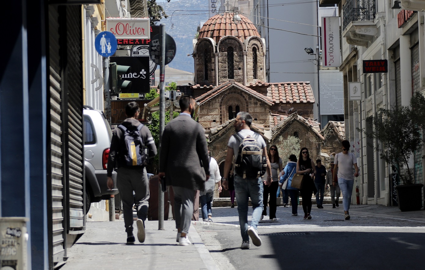 Κύκλωμα εκβιαστών: «Έχω δώσει στη Νάνσυ περισσότερα από 120.000 ευρώ», καταγγέλλει καταστηματάρχης