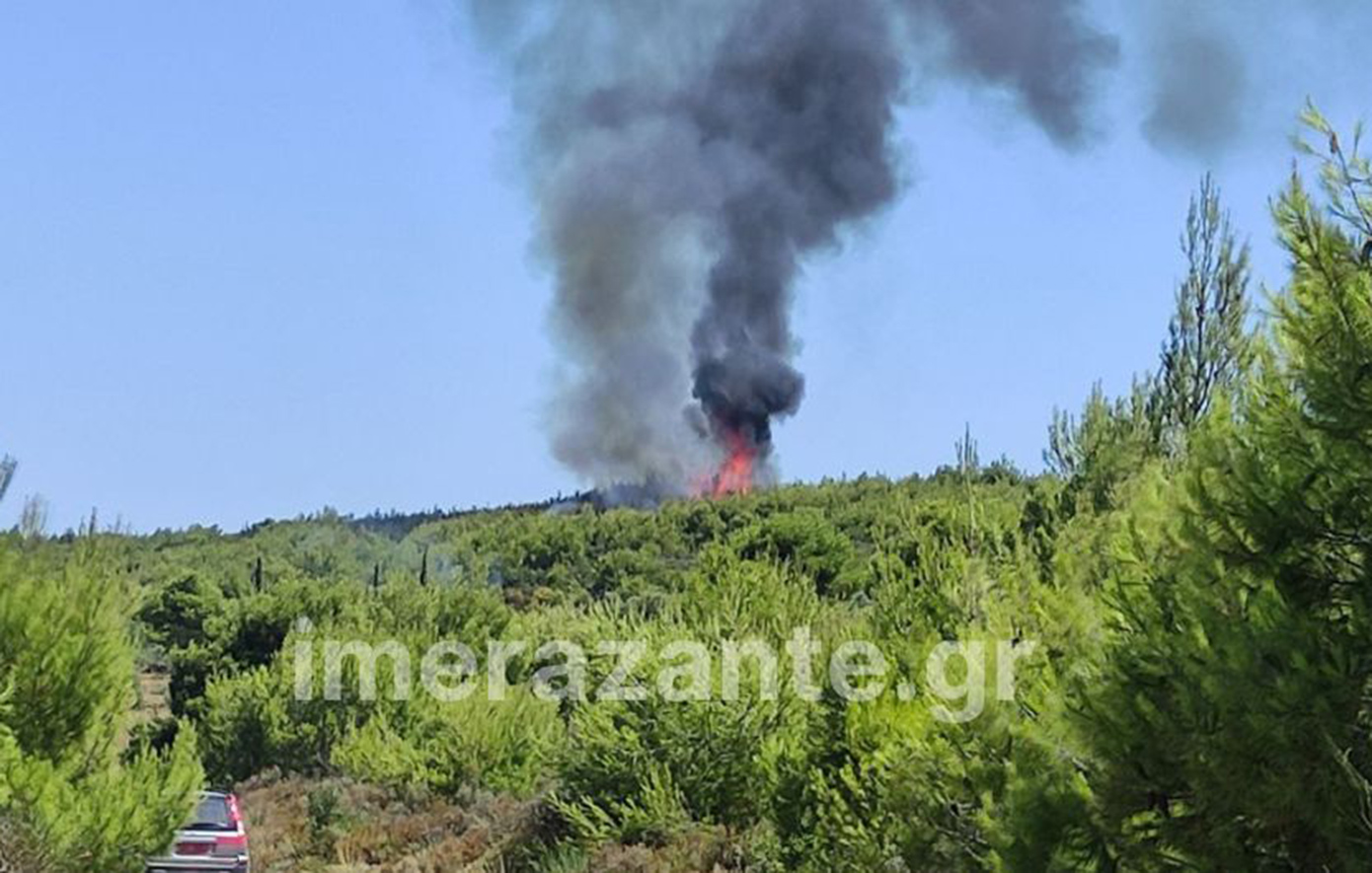 πυρκαγιά που μαίνεται από το νωρίς το μεσημέρι στον Αγαλά,Τραγολόης
