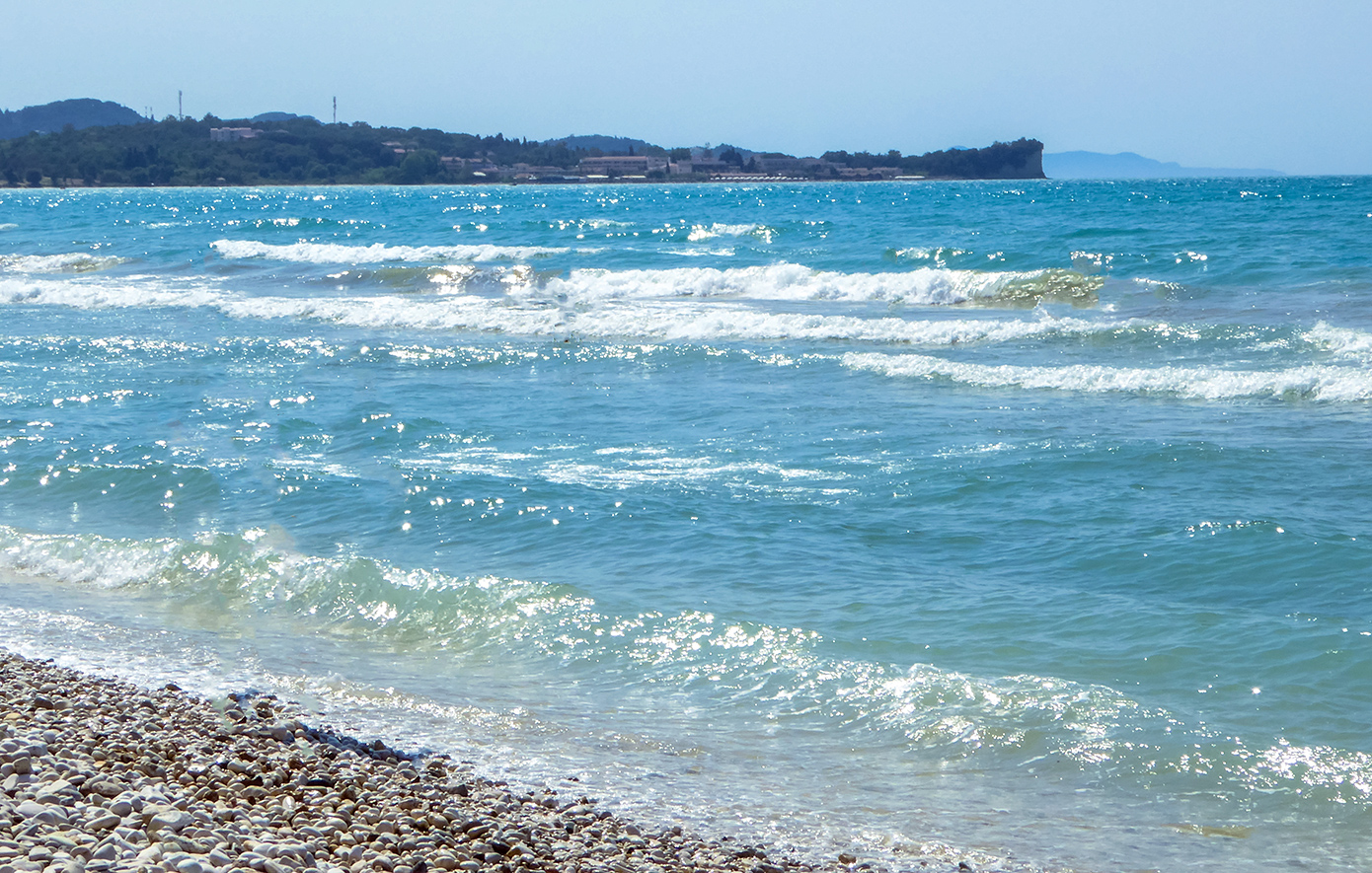 Προσωρινή απαγόρευση κολύμβησης στην παραλία Ιερισσού στη Χαλκιδική λόγω διαρροής λυμάτων