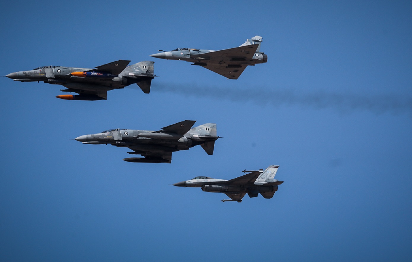 Πιλότος αναγκάστηκε να εγκαταλείψει Mirage 2000 στην Τανάγρα – Έκανε χρήση του εκτινασσόμενου καθίσματος