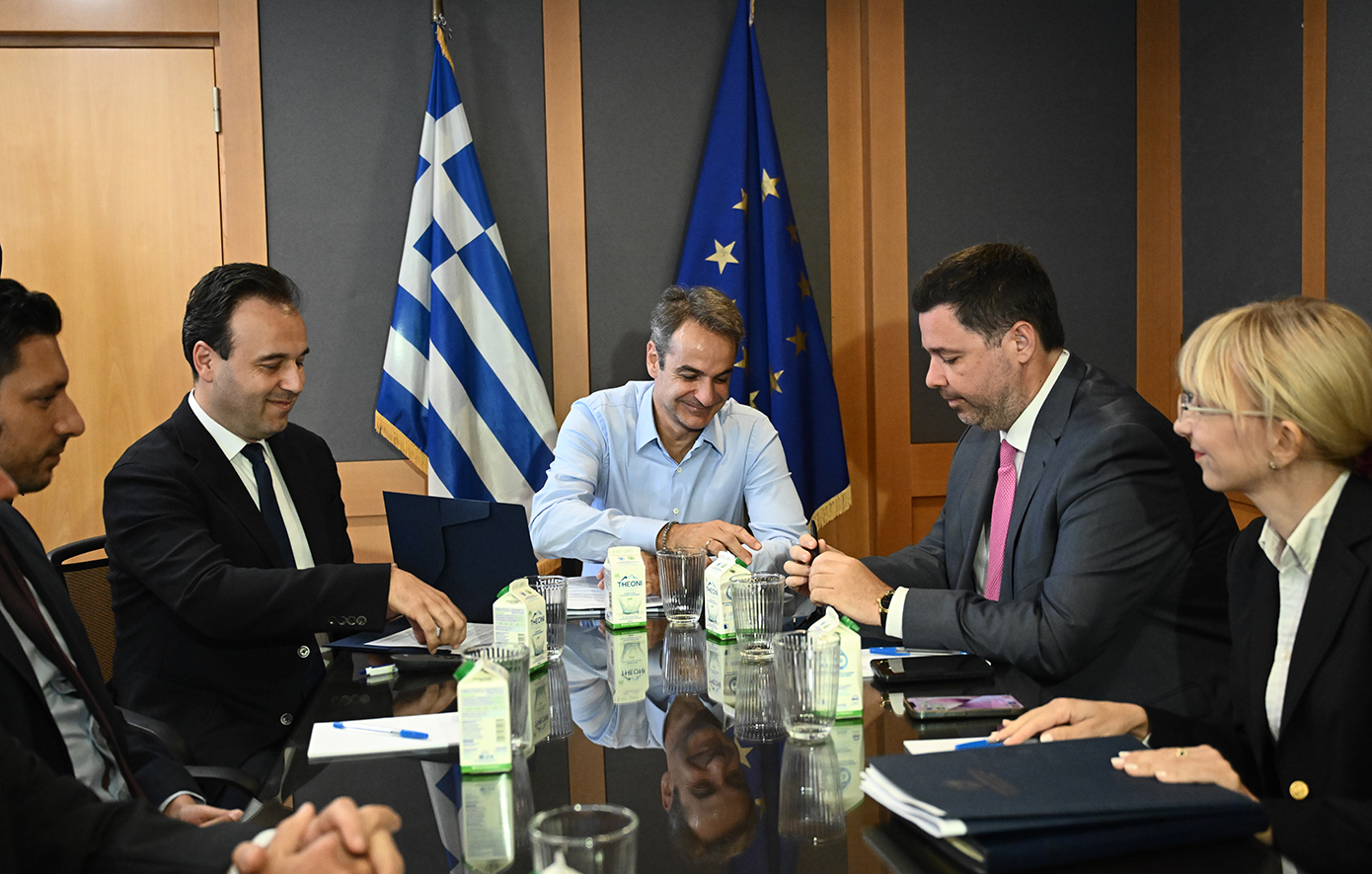 Έκτακτο τέλος στους παραγωγούς ενέργειας και επιδότηση νοικοκυριών για τον Αύγουστο