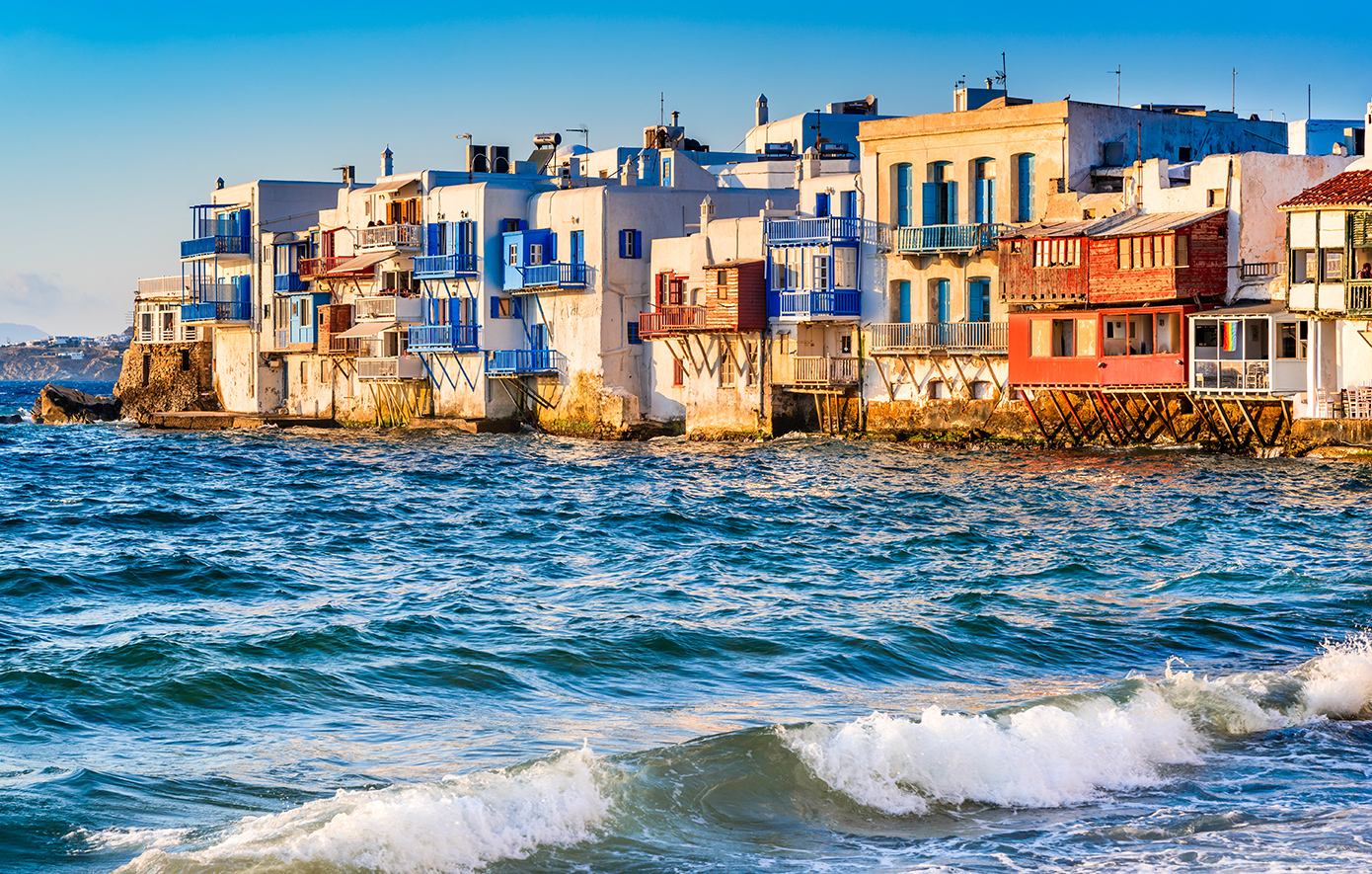 Χειροπέδες σε 11 άτομα στη Μύκονο μετά από στοχευμένη αστυνομική επιχείρηση