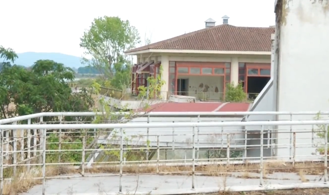 Εικόνες εγκατάλειψης στα Λουτρά Νέας Απολλωνίας