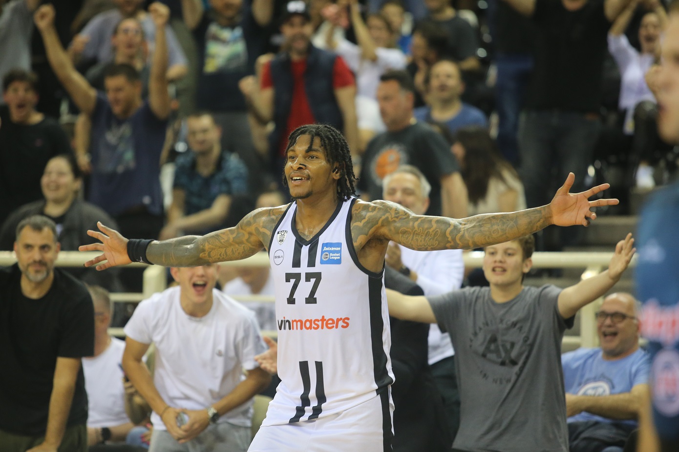 Ποια Euroleague; Ο Κέβιν Πόρτερ Τζούνιορ έκλεισε στου Κλίπερς