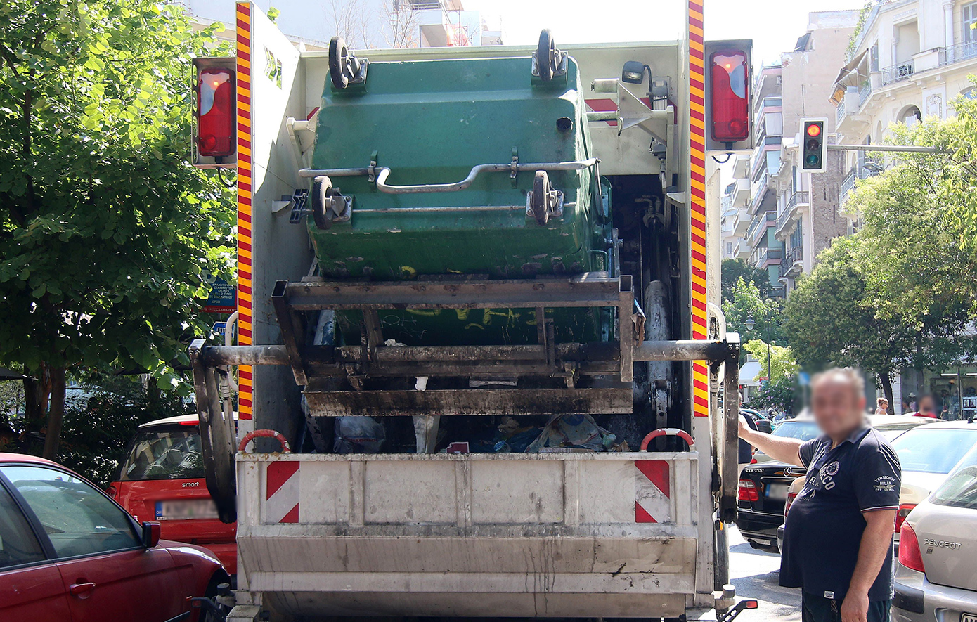 Στο νοσοκομείο δύο εργαζόμενοι καθαριότητας στα Χανιά &#8211; Έπαθαν αναπνευστική δηλητηρίαση από τοξικά απόβλητα