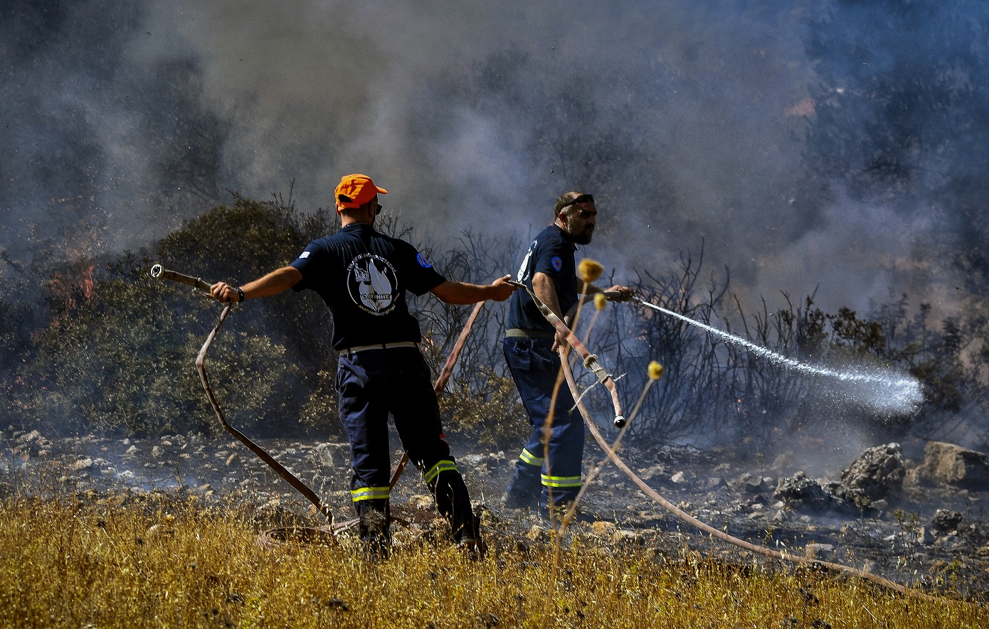 Yπό μερικό έλεγχο η πυρκαγιά στον Αυλώνα Μεσσηνίας