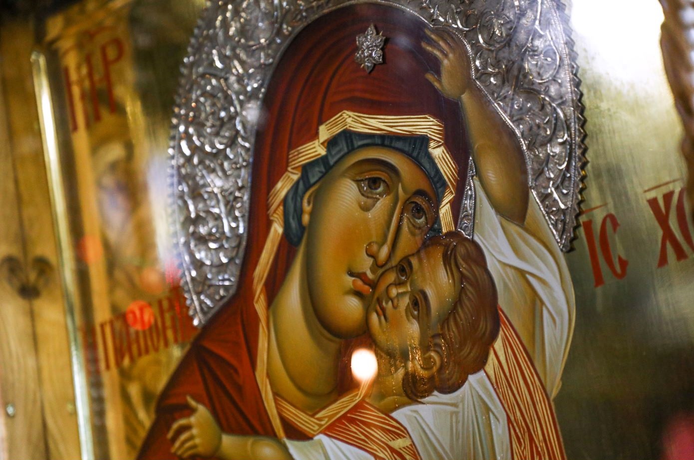Ο εορτασμός της Κοιμήσεως της Θεοτόκου ανά την Ελλάδα – Οι αναφορές και τα ερωτήματα για τον βίο και την εκδημία Της