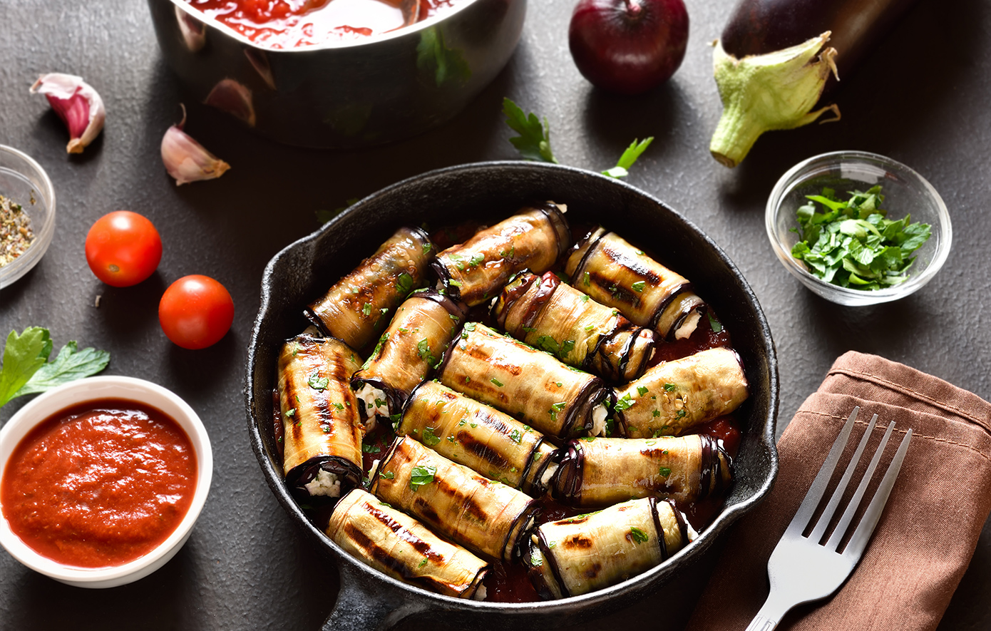 Ρολάκια μελιτζάνας γεμιστά με μοτσαρέλα και προσούτο